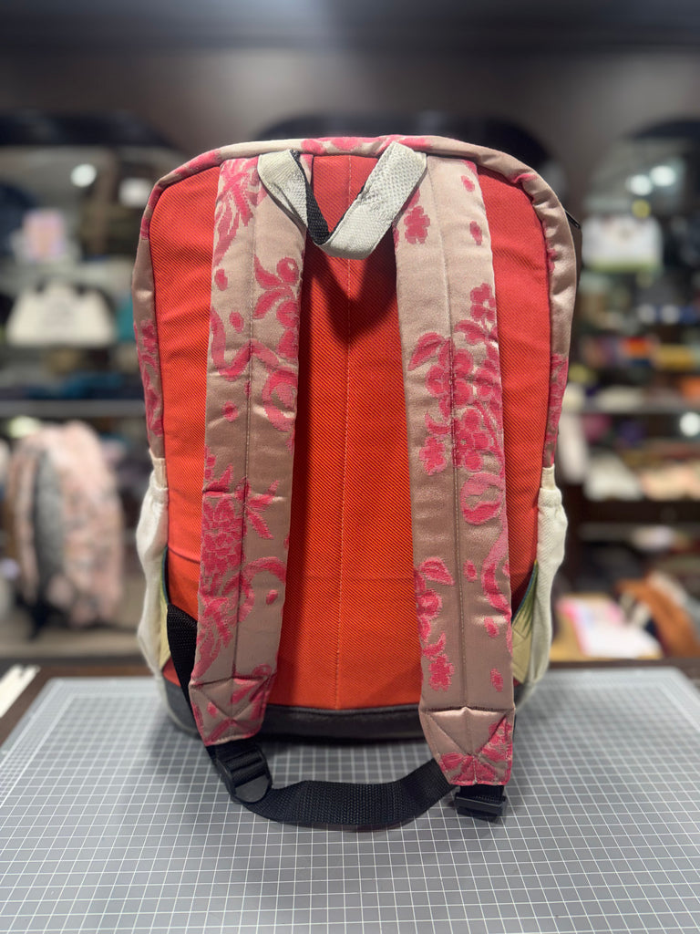 The Pink Picnic 🧺 (Da Vinci Collection) BeeKeeper Backpack