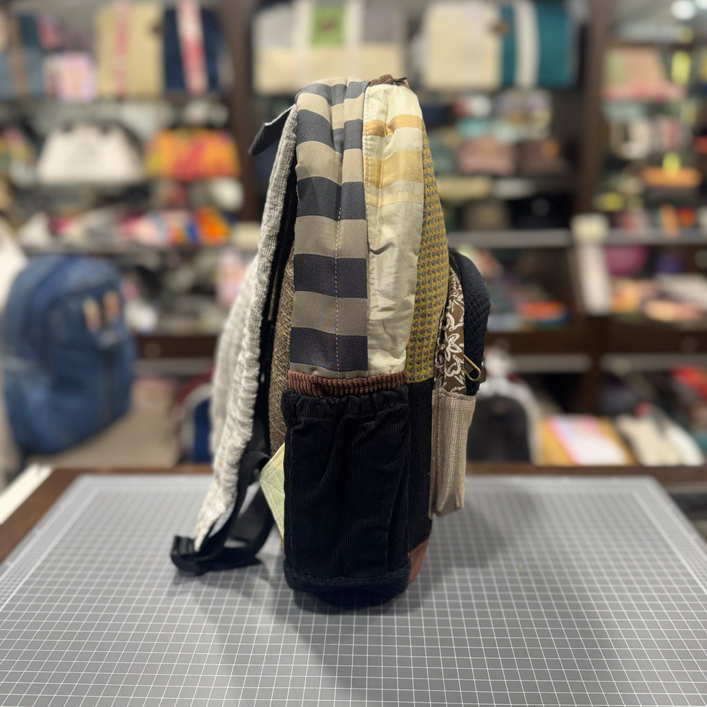 The Gold Heart 💛 Mini-Royal BeeKeeper Backpack (Da Vinci Collection)
