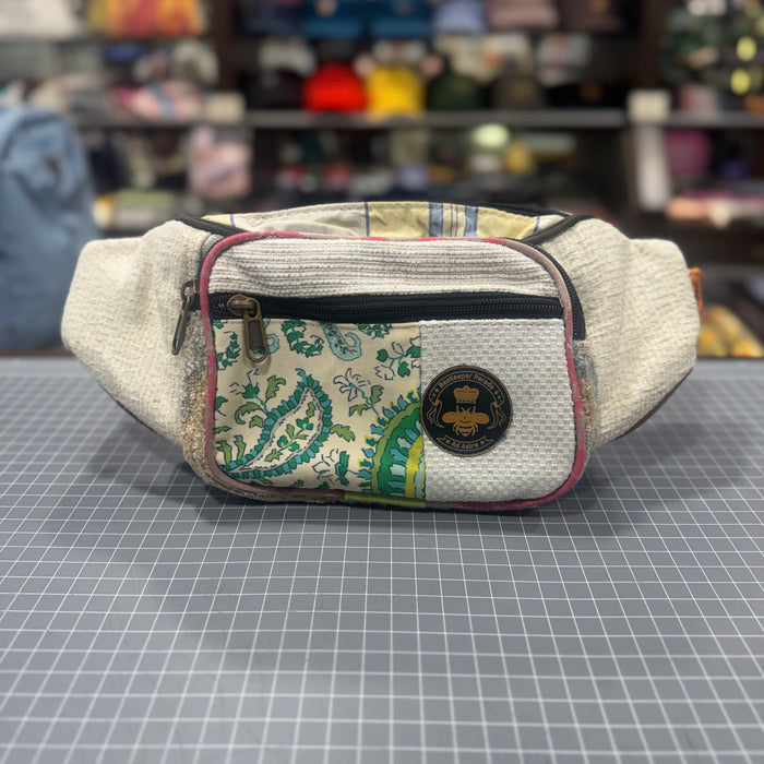 The Wild Vines 🌿 BeeKeeper Bumbag (Da Vinci Collection)