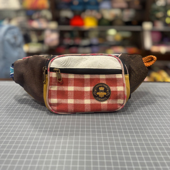 Picnic Time 🥪 BeeKeeper Bumbag (Da Vinci Collection)