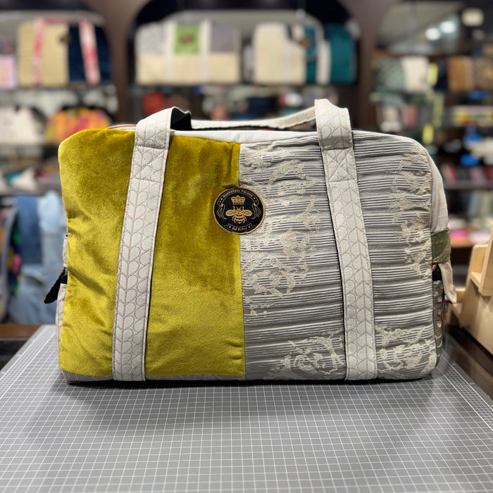 The Metallic Lime 🍋💚 Large BeeKeeper Weekender (Da Vinci Collection)