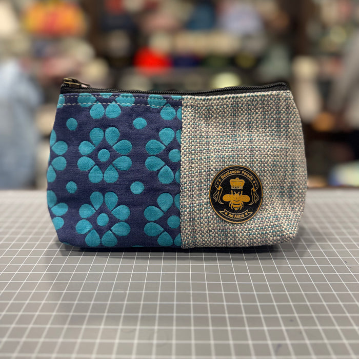 The Blue Flower 🌀 Small Toiletry + Makeup Bag