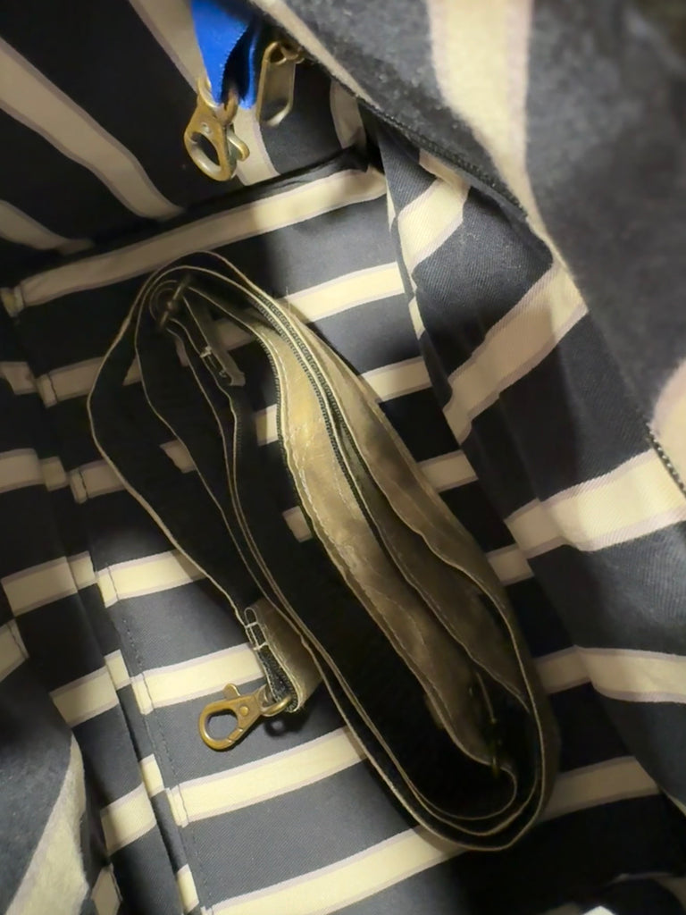 The Metallic ⚜️ BeeKeeper Mini Carry All Handbag