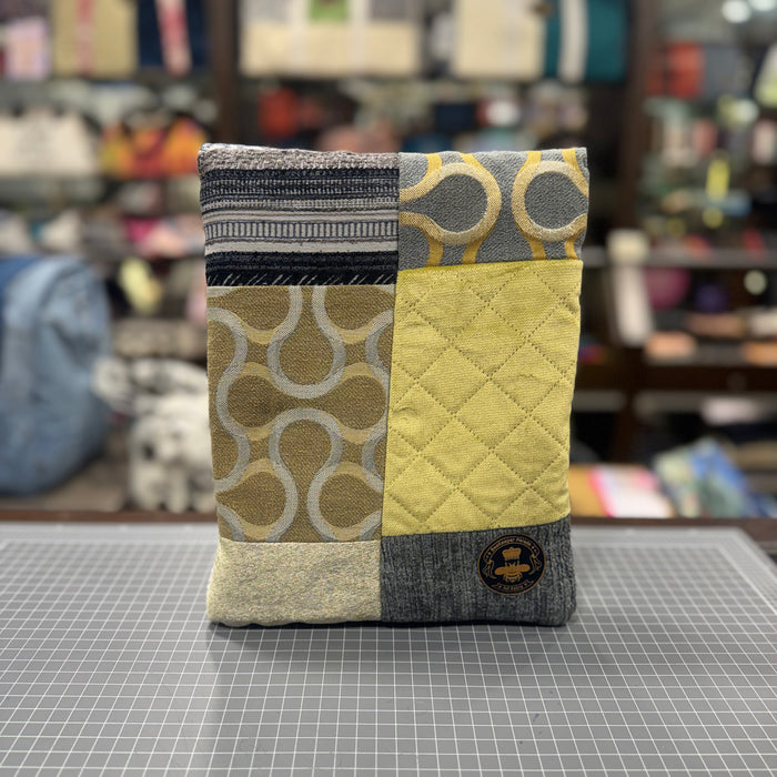 Psychadelic Green 🍀 10.5 inch BeeKeeper Tablet/iPad Sleeve