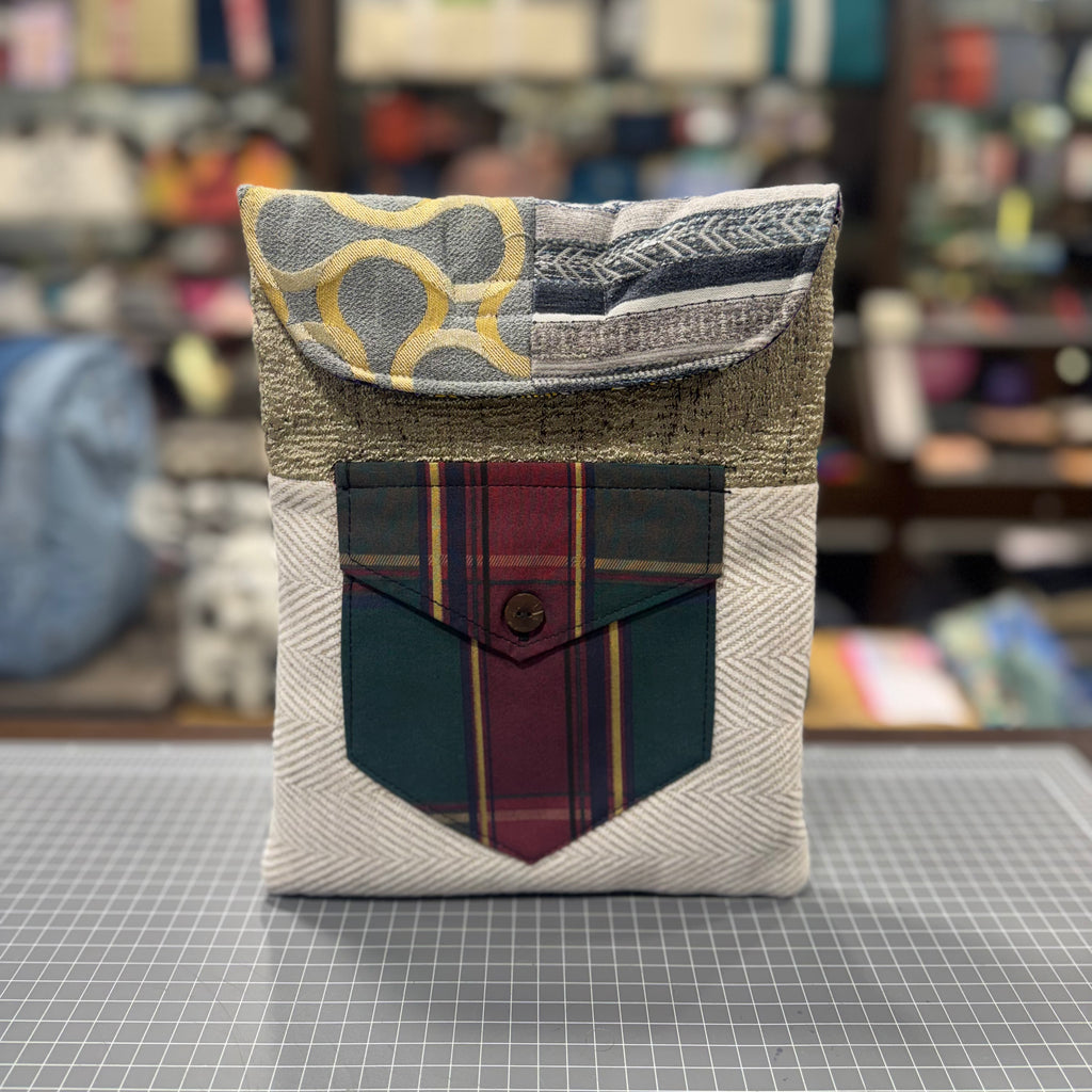 Psychadelic Green 🍀 10.5 inch BeeKeeper Tablet/iPad Sleeve