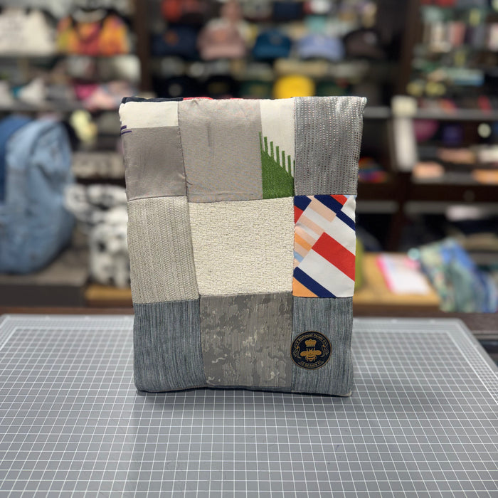 The Colourful Patch 🎨 10.5 inch BeeKeeper Tablet/iPad Sleeve