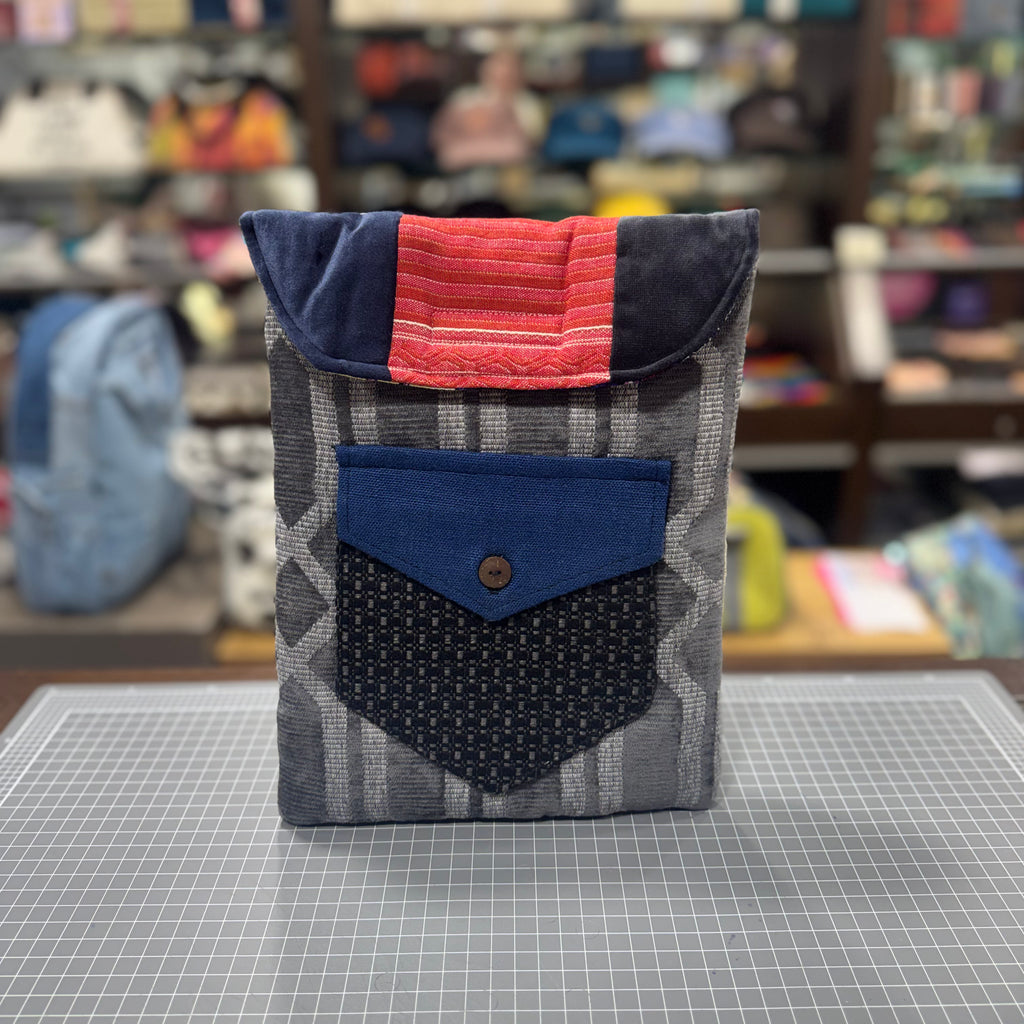 The Colourful Patch 🎨 10.5 inch BeeKeeper Tablet/iPad Sleeve