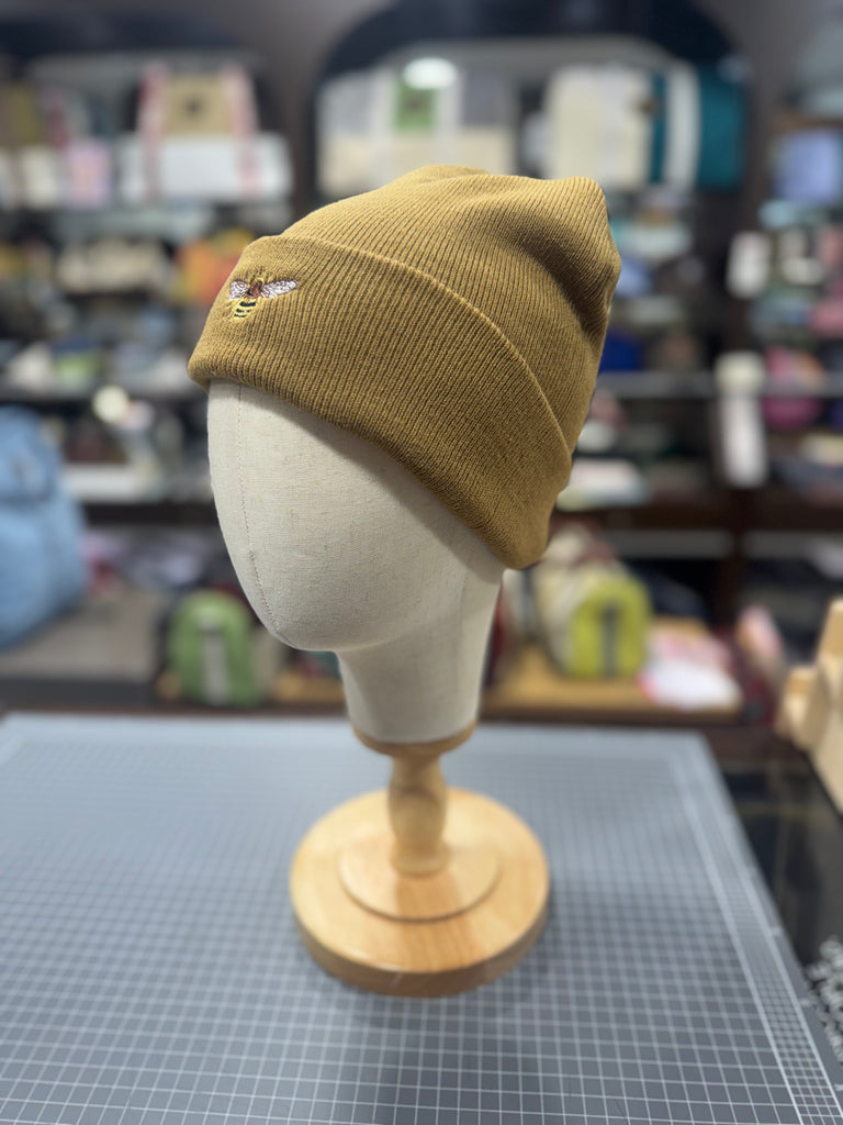 The Bee 🐝 Embroidered Beanie 🧢 (Camel)