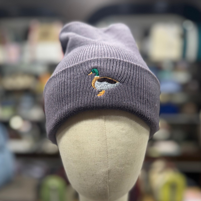 The Duck 🦆 Embroidered Beanie 🧢 (Mauve)