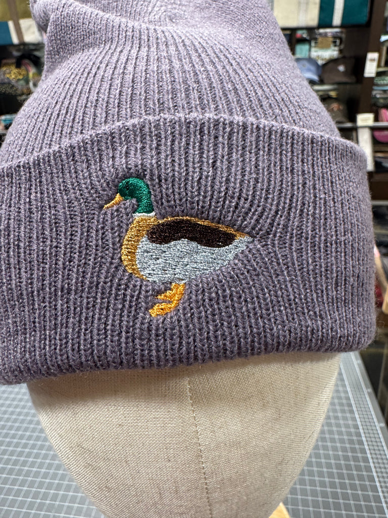 The Duck 🦆 Embroidered Beanie 🧢 (Mauve)