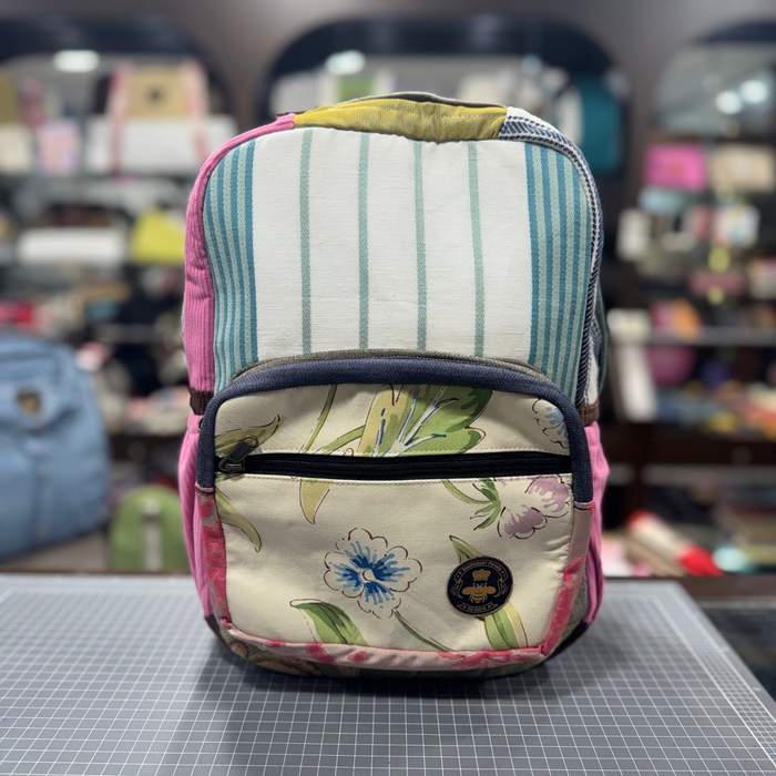 The Garden Pond 🏡 Mini-Royal BeeKeeper Backpack (Da Vinci Collection)