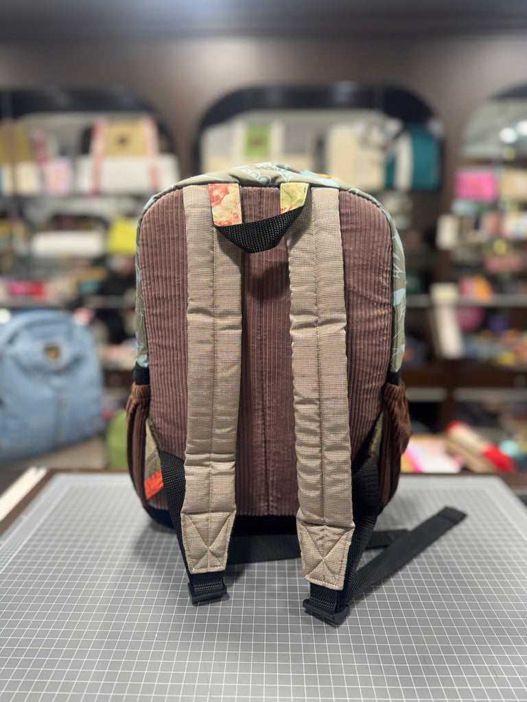 Lillies 🥀 Mini-Royal BeeKeeper Backpack (Da Vinci Collection)