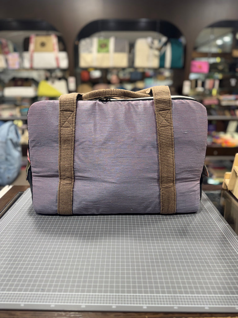 The Riverbank 🏞 Large BeeKeeper Weekender (Da Vinci Collection)