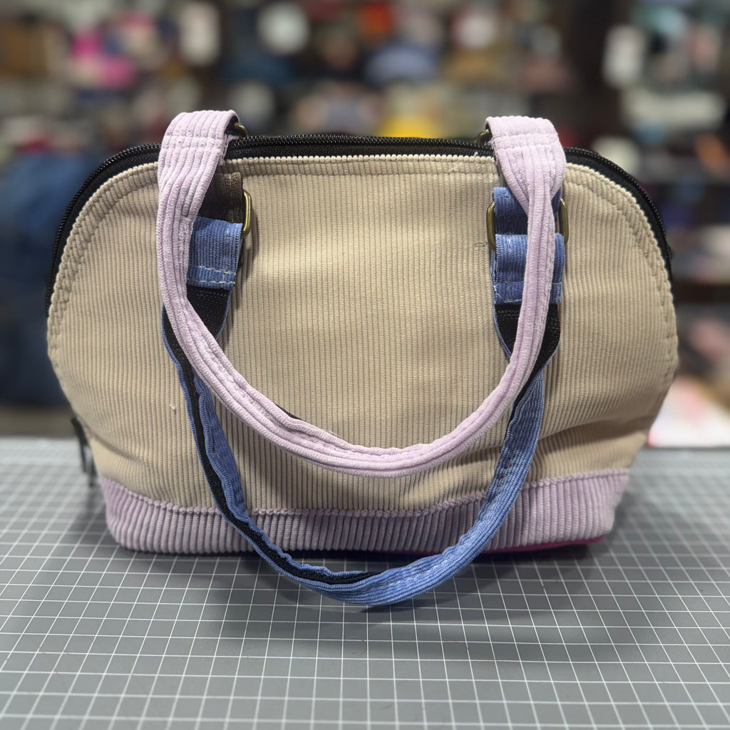 The Ice Cream Drip 🍦 BeeKeeper Clamshell 🐚 Handbag