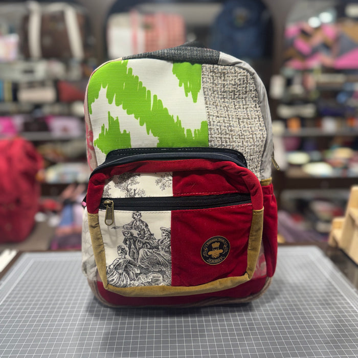 The Pirates ☠️ Mini-Royal BeeKeeper Backpack (Da Vinci Collection)