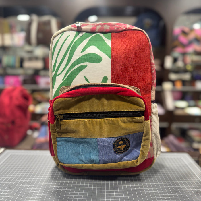 The Wild Bloom 🌿 Mini-Royal BeeKeeper Backpack (Da Vinci Collection)