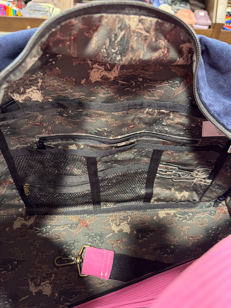 The Ice Cream Drip 🍦 Corduroy Medium BeeKeeper Weekender (Da Vinci Collection)