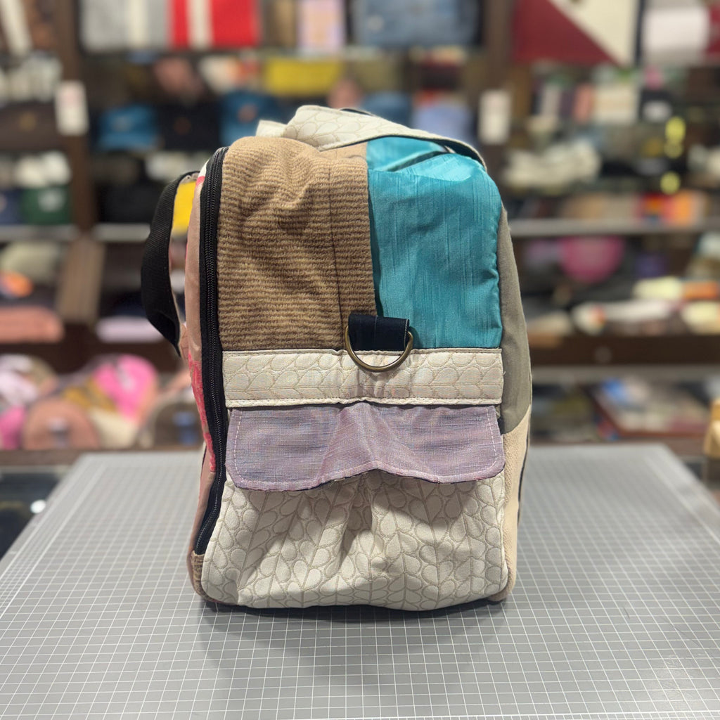 The Riverbank 🏞 Large BeeKeeper Weekender (Da Vinci Collection)