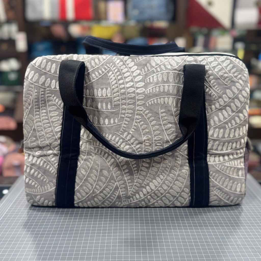 The Cherry and Blossoms 🍒🌸 Large BeeKeeper Weekender (Da Vinci Collection)