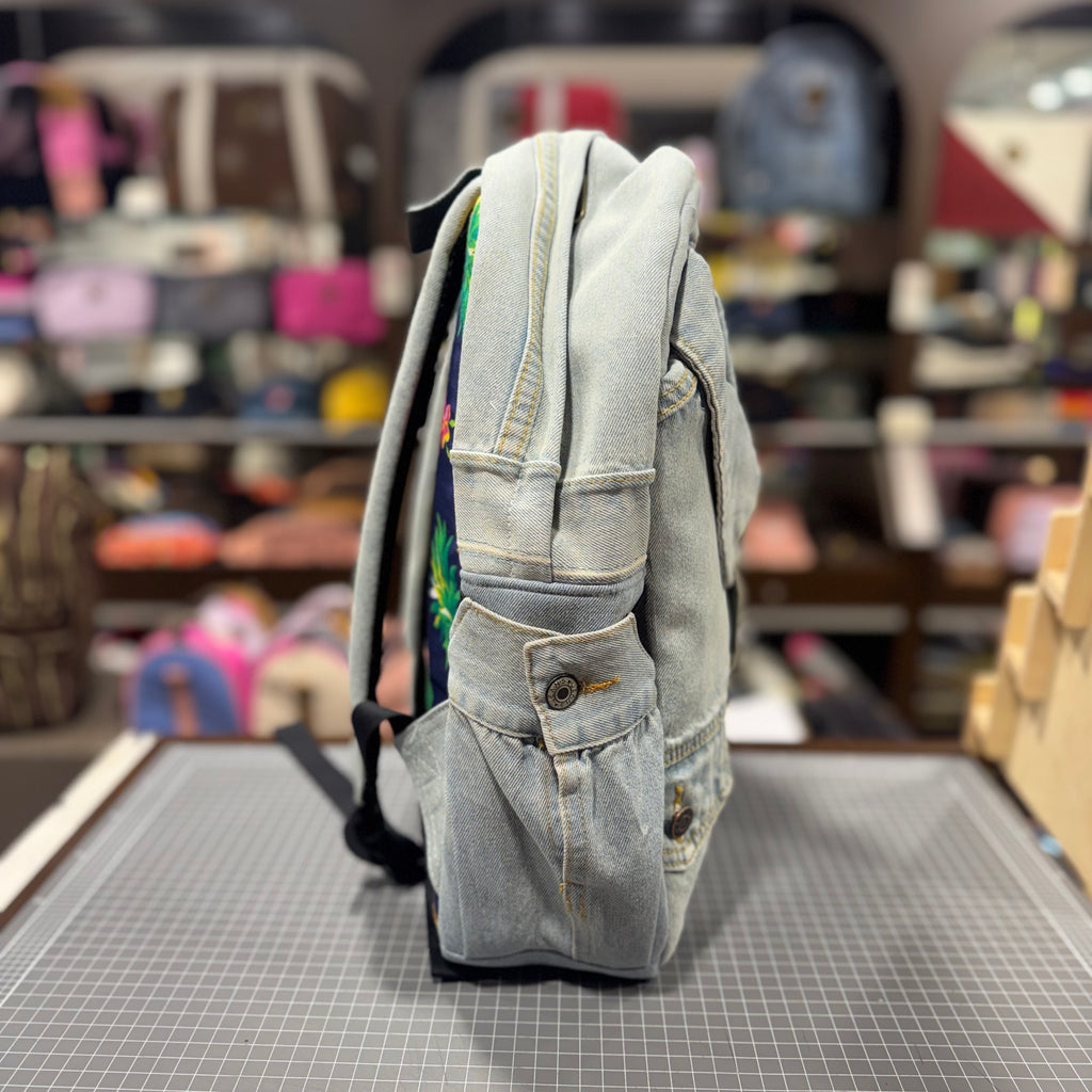 The Denim Shirt No. 3 👖 Classic Shirt BeeKeeper Parade Backpack