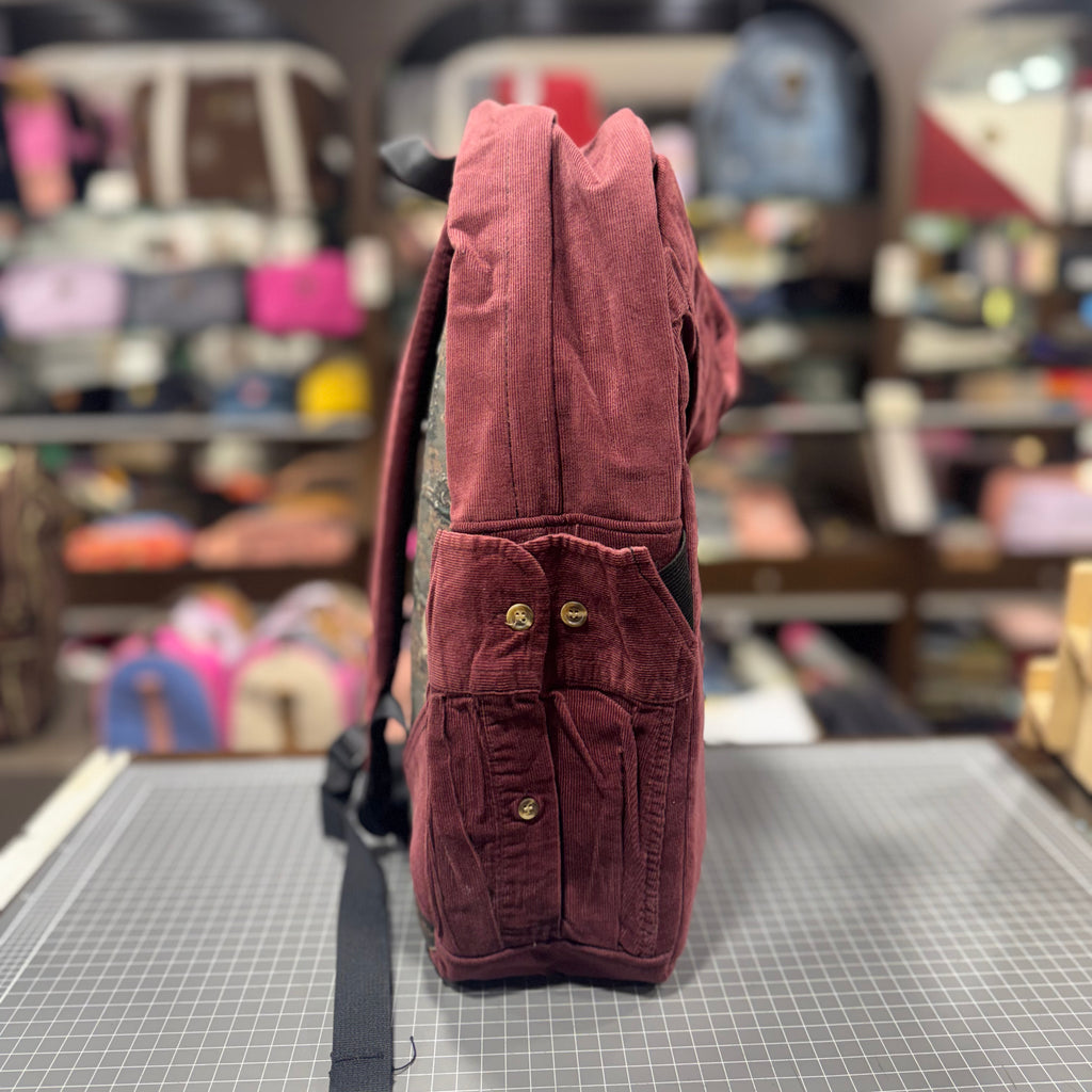 The Pinot Noir 🍷 Classic Shirt BeeKeeper Parade Backpack