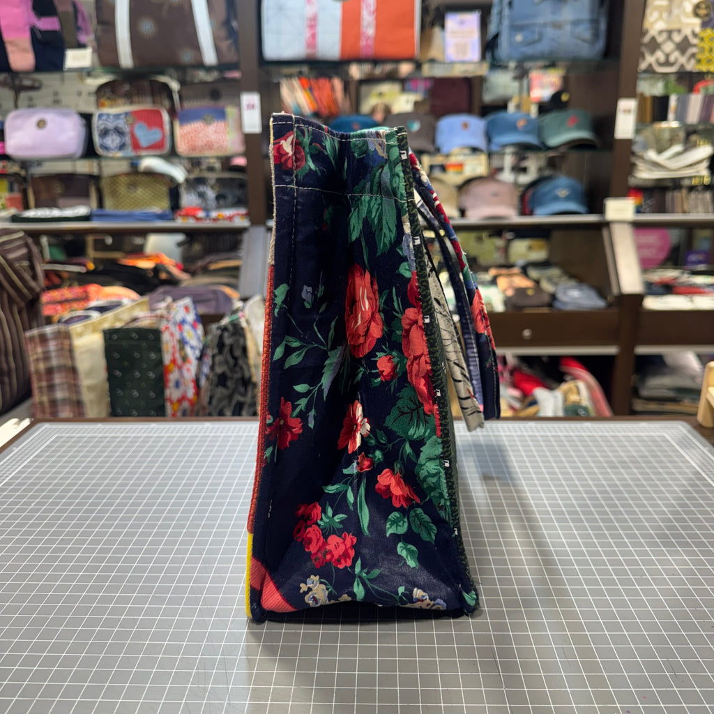 The Coral Garden 🪸 KOKYKAI BOOK TOTE