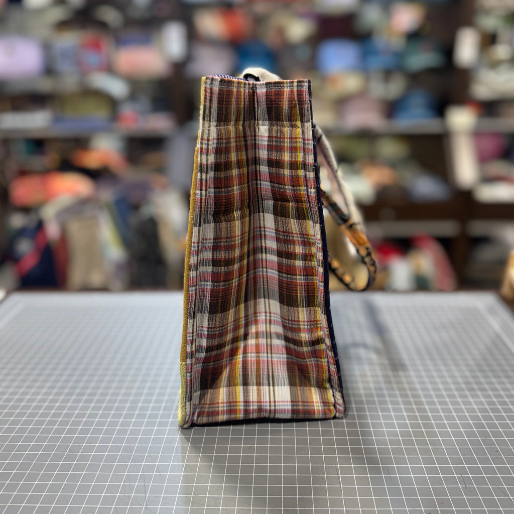 The Beachside Flowers 🏖 KOKYKAI BOOK TOTE