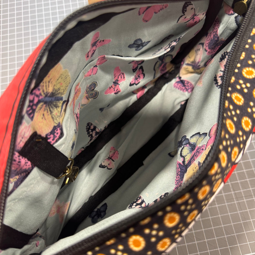 The Red Leopard 🐆 KOKYKAI CROSSBODY BAG