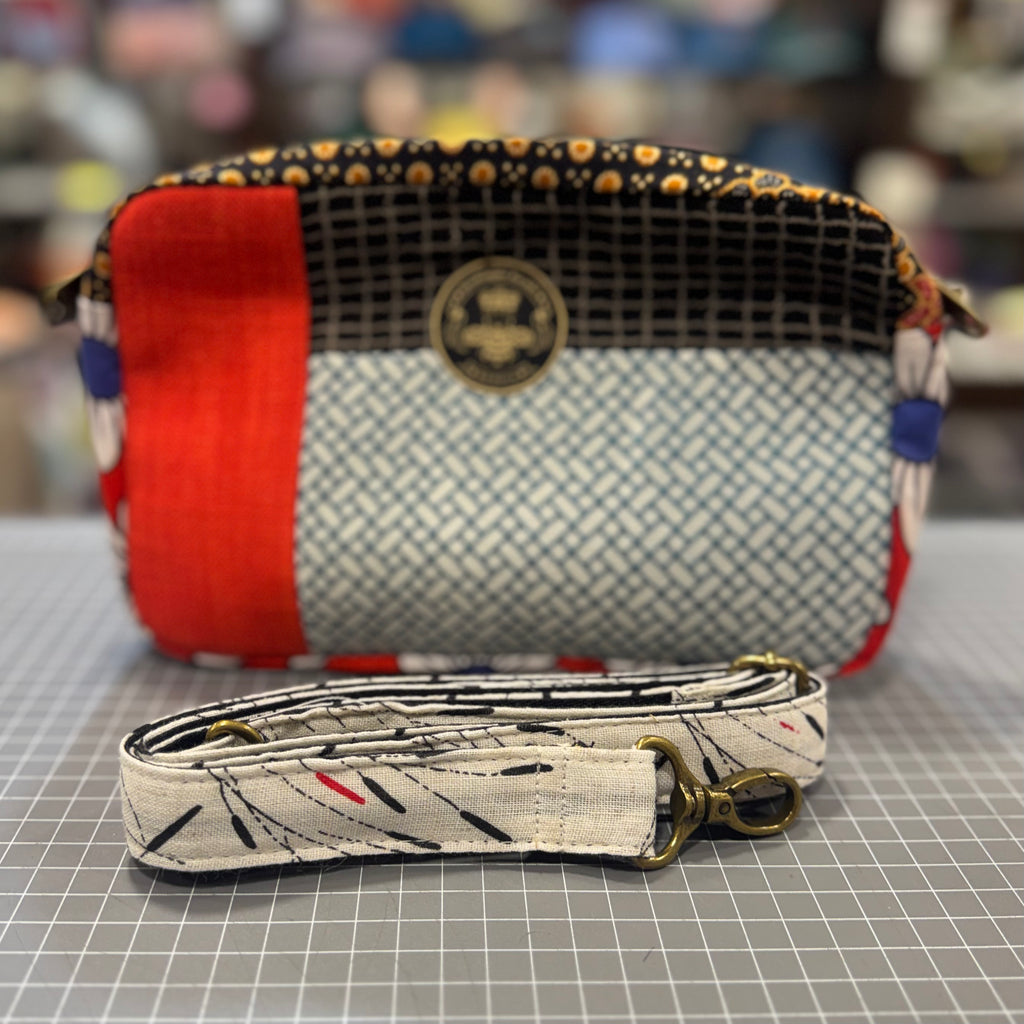 The Modernist 🔲 KOKYKAI CROSSBODY BAG