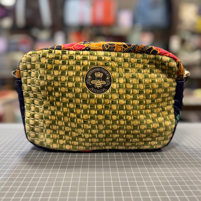 The Green & Gold 🦘 KOKYKAI CROSSBODY BAG