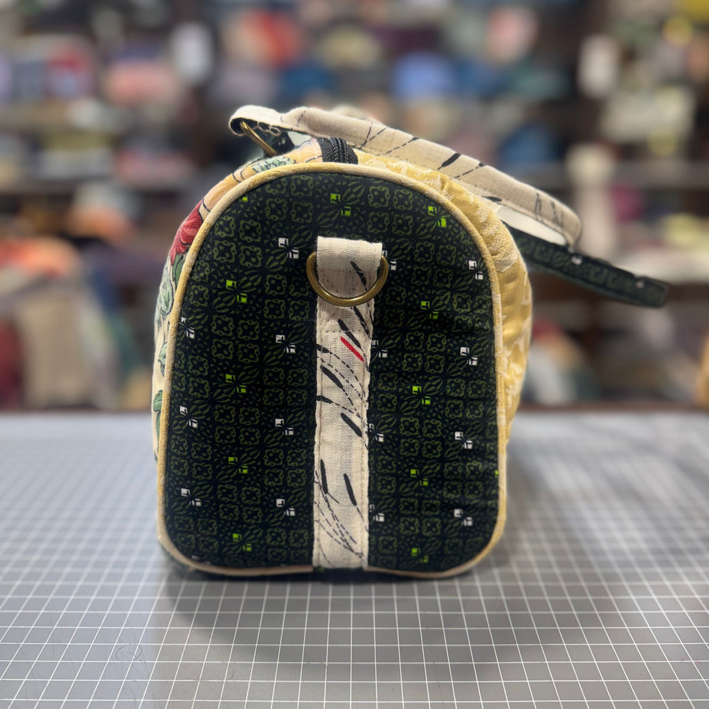 The Flower Garden 🌹 BeeKeeper Mini Carry All Handbag