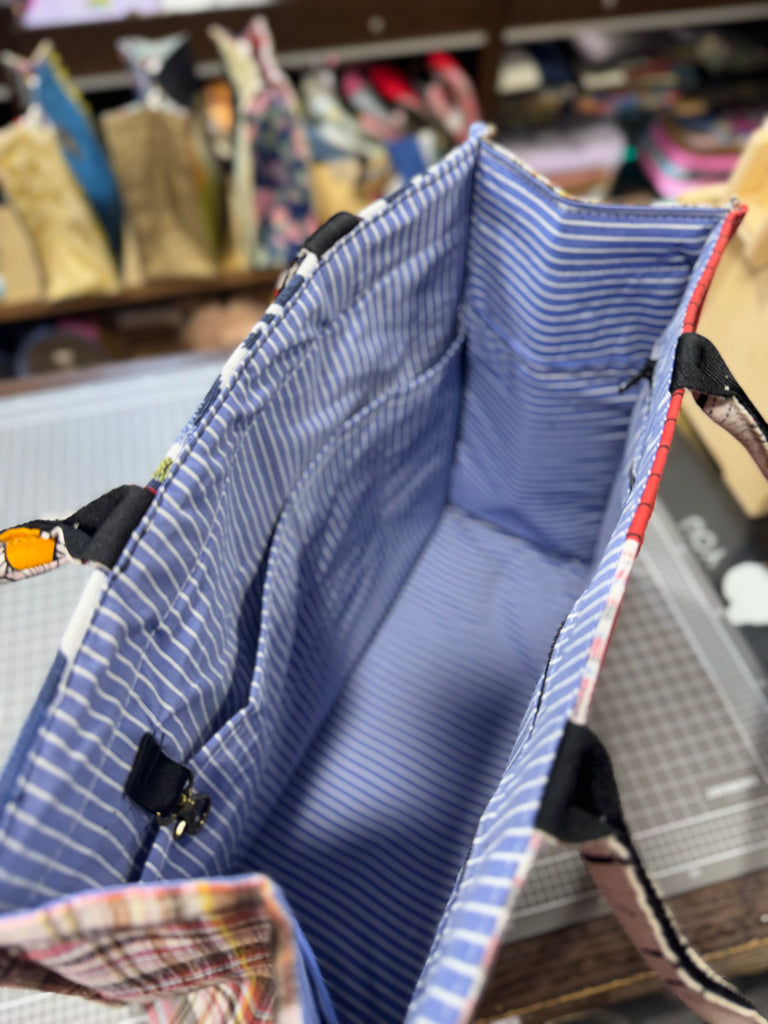 The Royal Tiles 💠 KOKYKAI BOOK TOTE