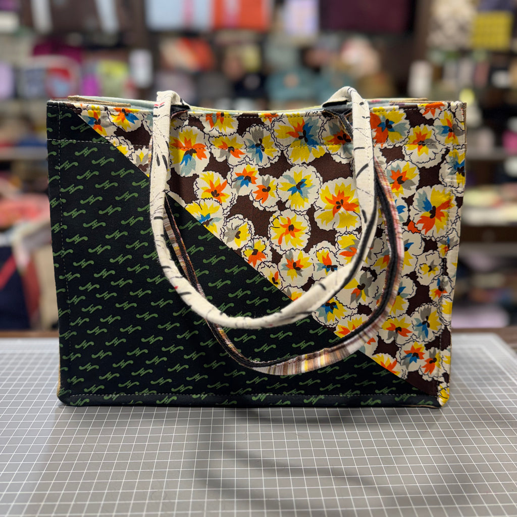 The Black Heart 🖤 KOKYKAI BOOK TOTE