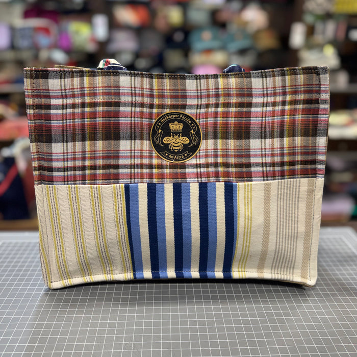 The Picnic in the Flowers 🌹 KOKYKAI BOOK TOTE