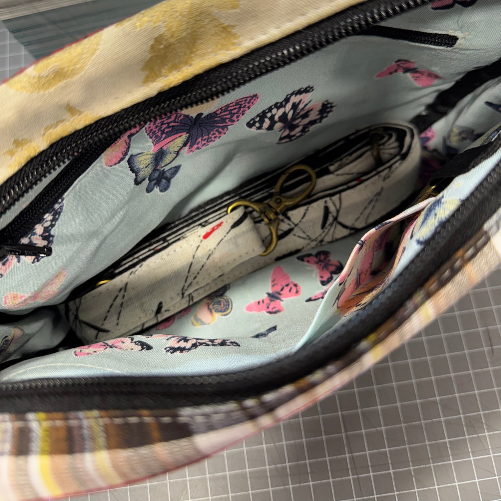 The Lakeside 🏞 KOKYKAI CROSSBODY BAG