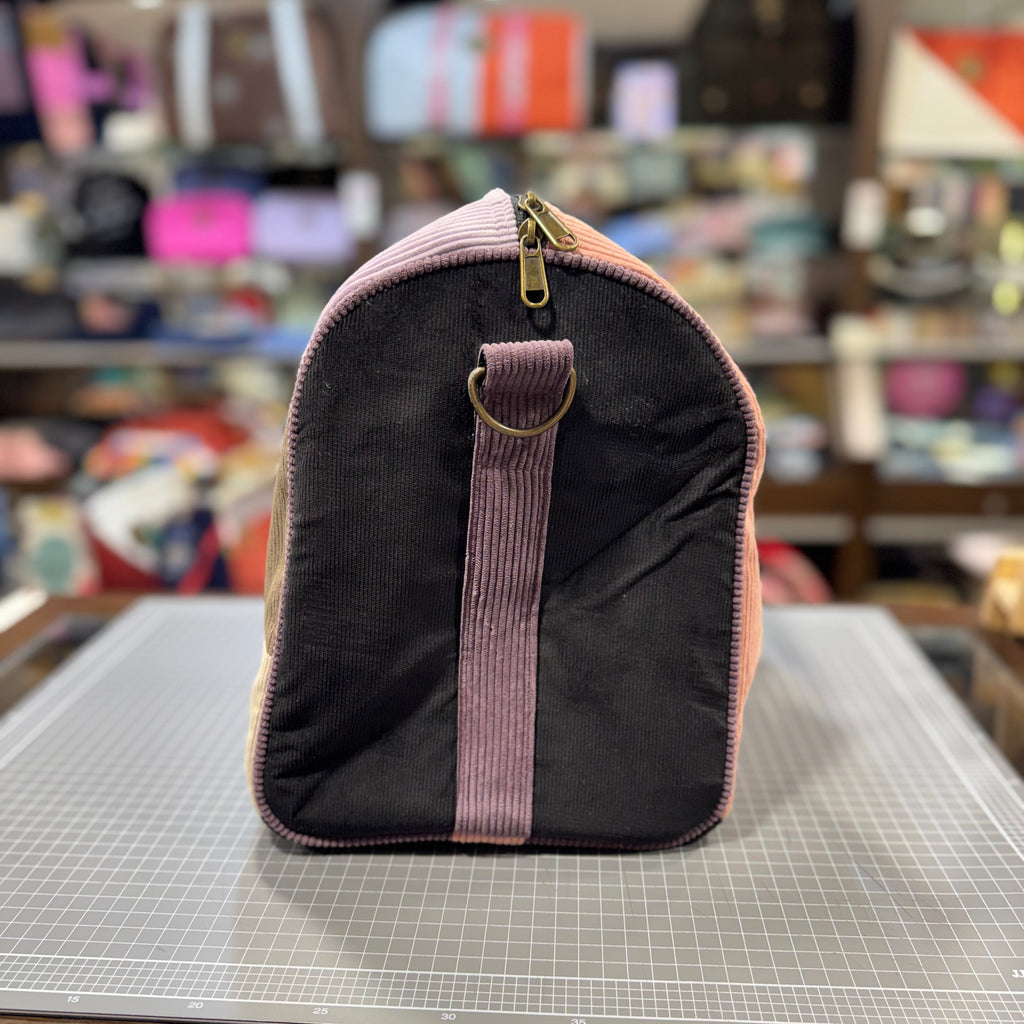 The St. Tropez 🏺 Corduroy BeeKeeper Carry-All (Da Vinci Collection)