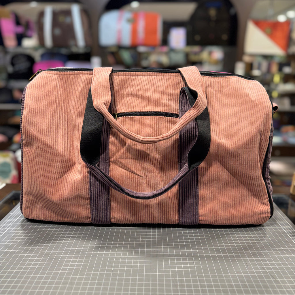 The St. Tropez 🏺 Corduroy BeeKeeper Carry-All (Da Vinci Collection)