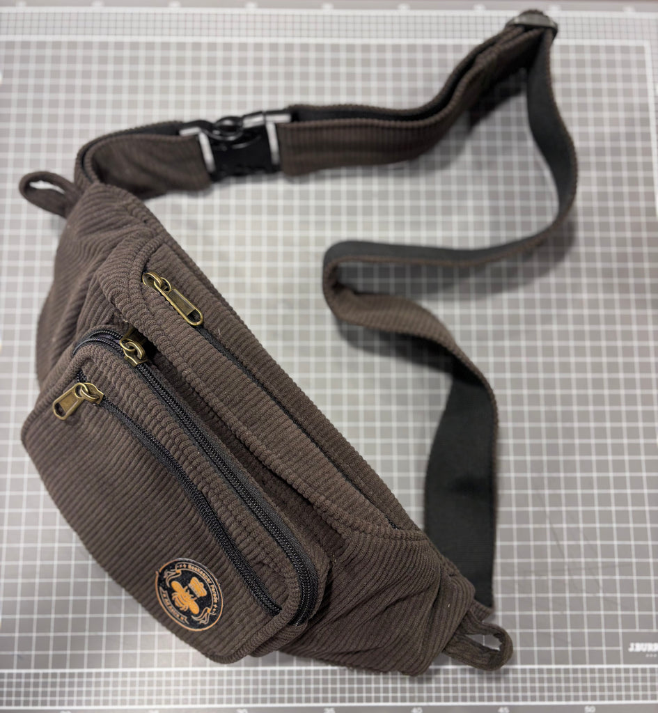 The Cocoa 🍫 Brown Corduroy BeeKeeper Bumbag