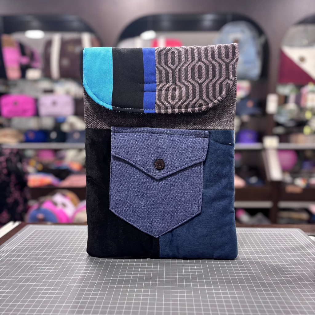 The Grecian 🏛 13.3inch BeeKeeper Laptop Sleeve