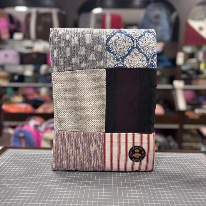 The Kyoto 🎋 13.3inch BeeKeeper Laptop Sleeve