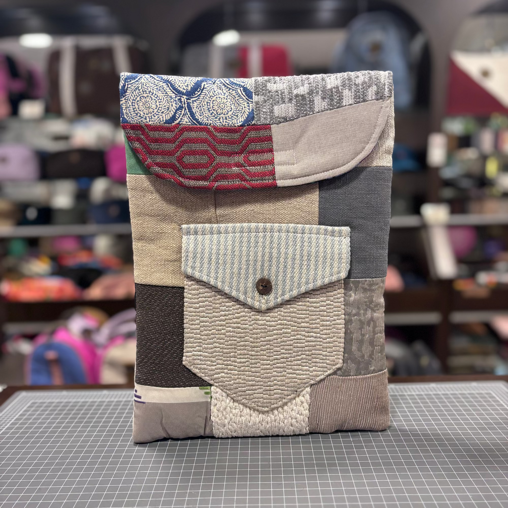 The Kyoto 🎋 13.3inch BeeKeeper Laptop Sleeve