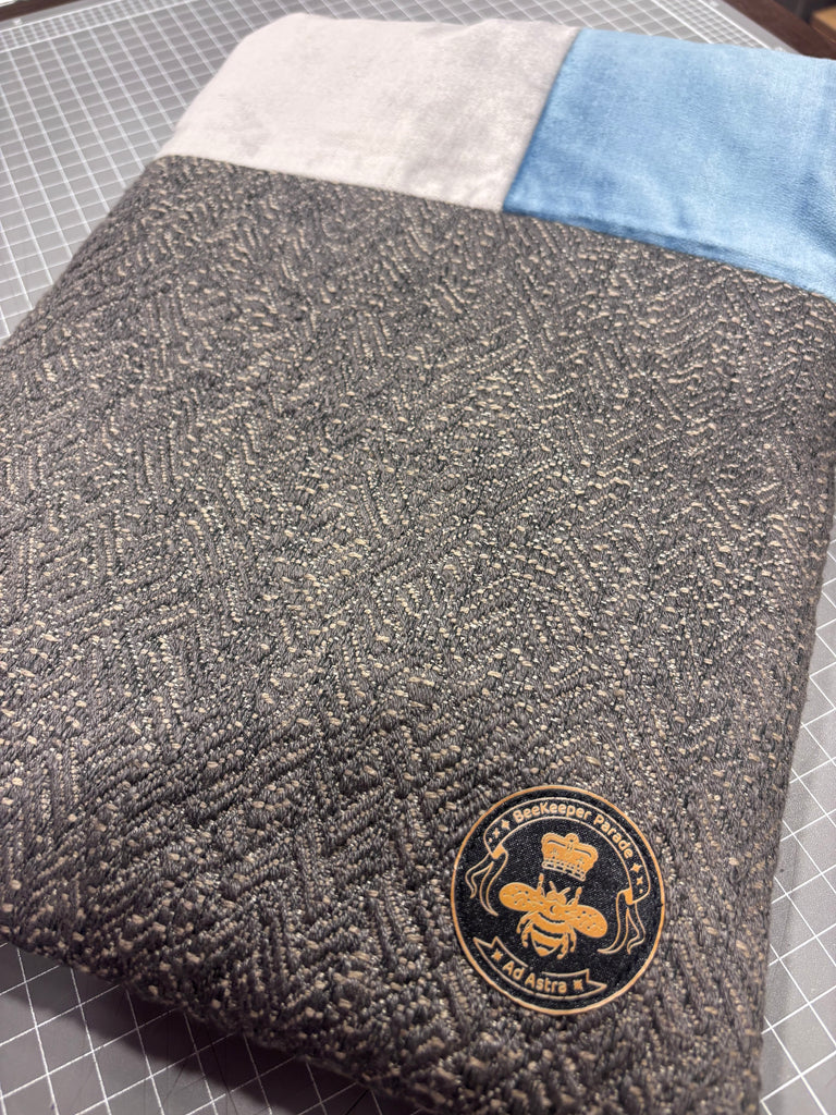 The Secret Garden 💐 13.3inch BeeKeeper Laptop Sleeve