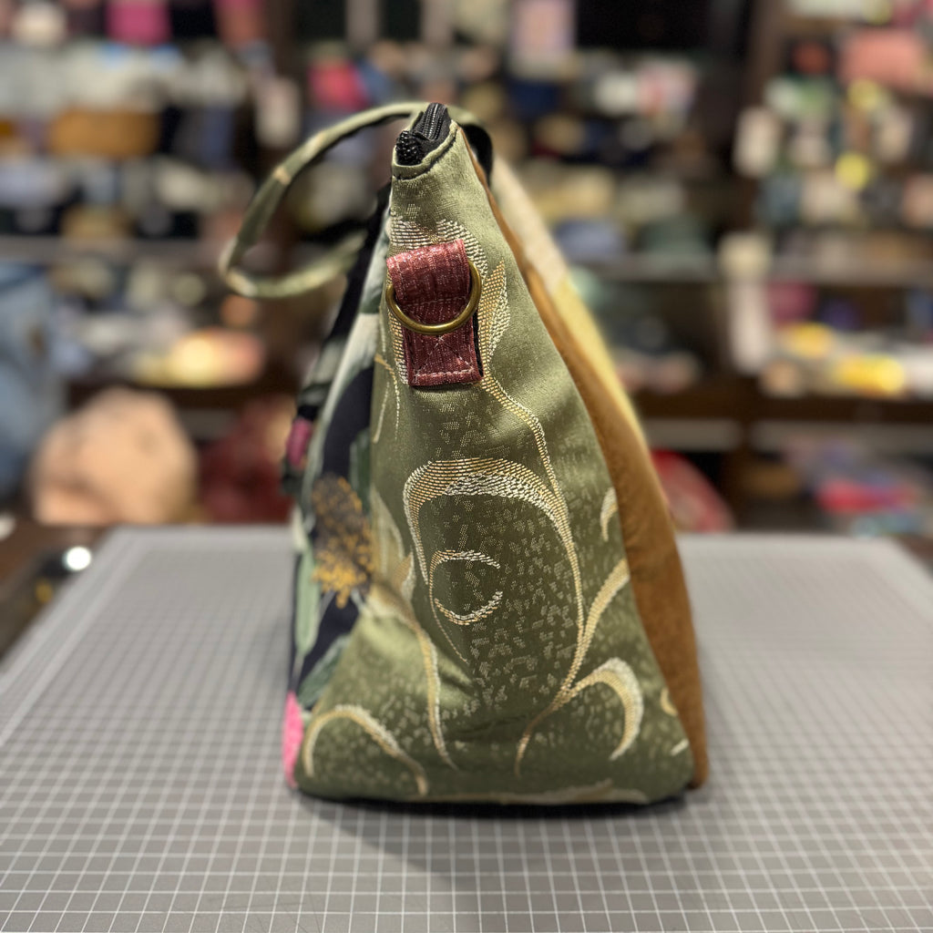 The Golden Garden ⚜️ KOKYKAI LOTUS HANDBAG