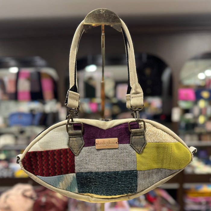 The St. Tropez No. 2 🏺 KOKYKAI BACI KISS CLUTCH 💋