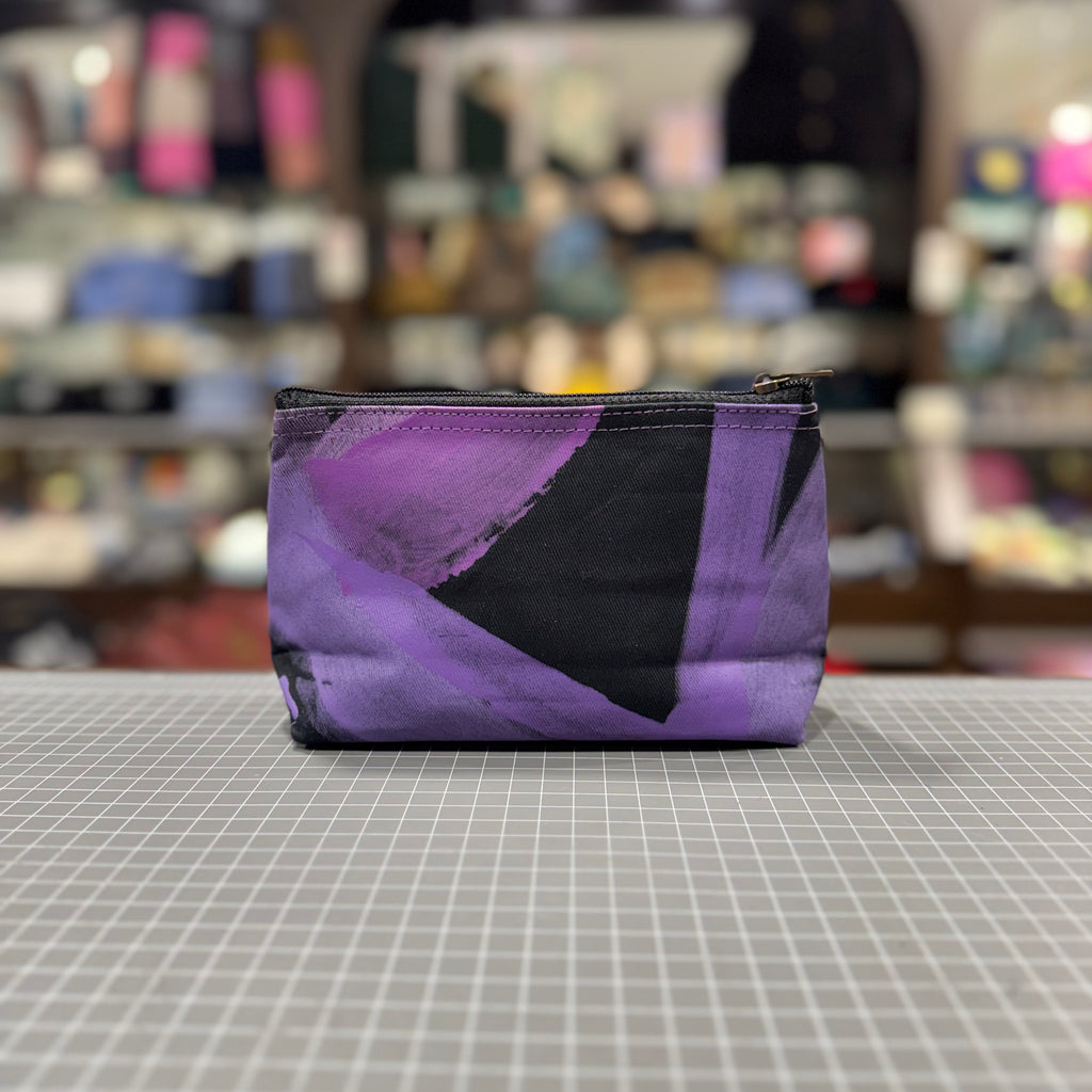 The Painted Canvas No. 4 🧑‍🎨 Small Toiletry + Makeup Bag 🚃 Melbourne Collection
