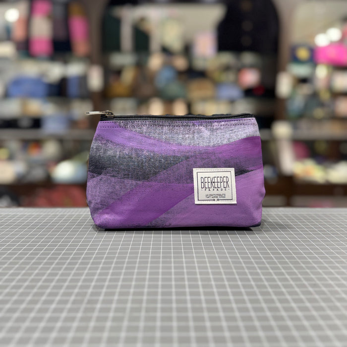 The Painted Canvas No. 6 🧑‍🎨 Small Toiletry + Makeup Bag 🚃 Melbourne Collection