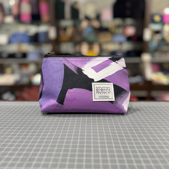 The Painted Canvas No. 8 🧑‍🎨 Small Toiletry + Makeup Bag 🚃 Melbourne Collection