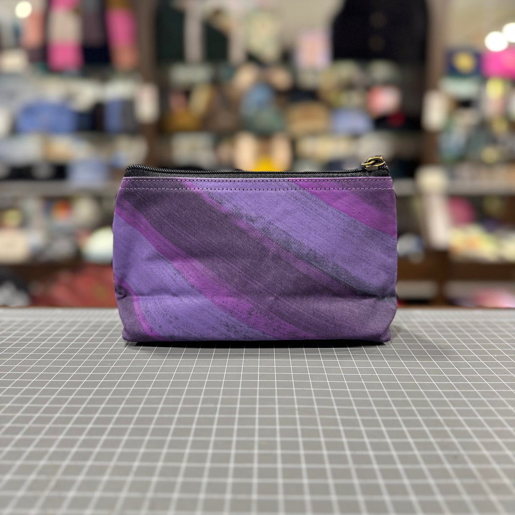 The Painted Canvas No. 9 🧑‍🎨 Small Toiletry + Makeup Bag 🚃 Melbourne Collection