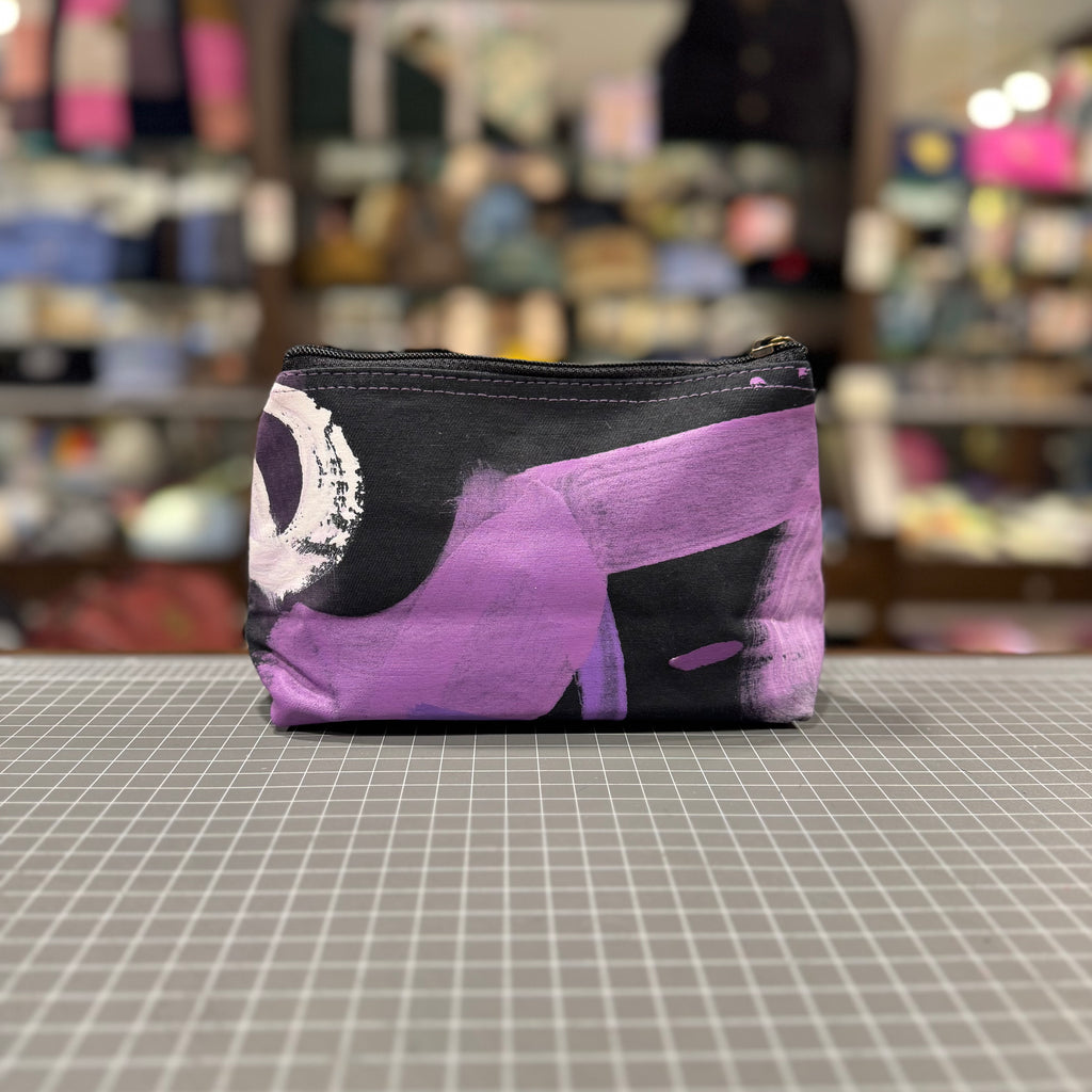 The Painted Canvas No. 10 🧑‍🎨 Small Toiletry + Makeup Bag 🚃 Melbourne Collection