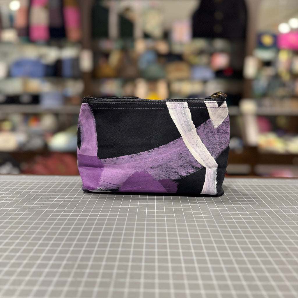 The Painted Canvas No. 11 🧑‍🎨 Small Toiletry + Makeup Bag 🚃 Melbourne Collection